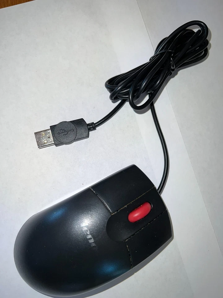 Lenovo Mouse MO28UOL  USB Optical 2-Button Scroll Wheel Mouse Wired - Image 1 of 2
