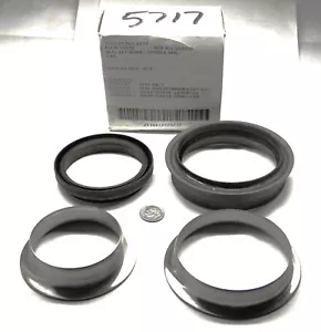 M151 JEEP 5559100 NOS FRONT OR REAR WHEEL SPINDLE SEAL KIT (2) SEALS (2) SLEAVES - Bild 1 von 14