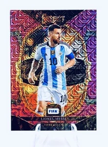 2022-23 Panini Select FIFA Lionel Messi #4 Viola Mojo Prizm Argentina - Foto 1 di 1