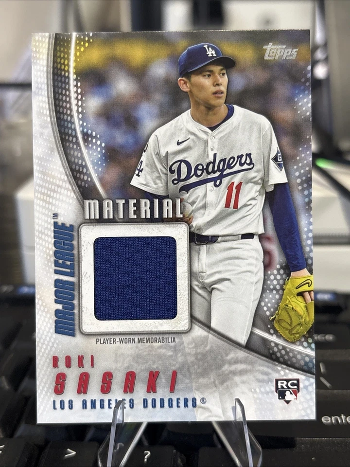 2025 Topps Update Series - Major League Material Roki Sasaki #MMU-RS (MEM, RC) - Imagem 1 de 2