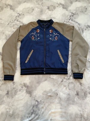 Romeo and Juliet Couture - 海军蓝刺绣花卉轰炸机夹克 - 尺寸 M — 第 1/4 张图片