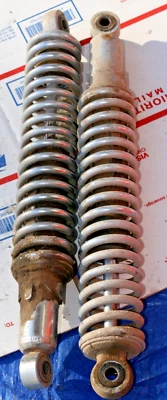 1975 HONDA XL 250 OEM REAR SHOCKS (SEE BELOW) - Imagen 1 de 3
