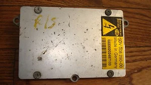 MERCEDES BENZ W211 E320 OEM Xenon HID Ballast Module Control Unit #5DV008290 - Picture 1 of 3