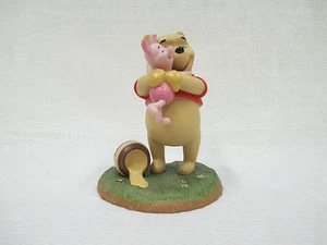 Walt Disney Winnie the Pooh A Good Friend Sticks To You Like Honey Piglet - Picture 1 of 7