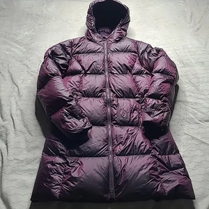Eddie Bauer Women’s EB550 Goose Down Long Puffer Coat Parka Size XS S Burgundy - Picture 1 of 18