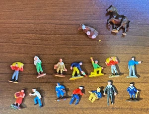 N Scale - People & Animals - CL - Picture 1 of 1