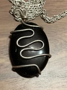 Wire Wrapped Onyx Pendant With 24 Inch Silver Chain Protection - Picture 1 of 3