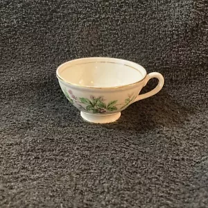 Taza de té de porcelana floral georgiana con cáscara de huevo Homer Laughlin - Imagen 1 de 5