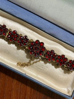 ANTIQUE VICTORIAN BOHEMIAN ROSE CUT GARNET CLUSTER BRACELET W/ CHAIN ESTATE FIND - Image 1 of 4