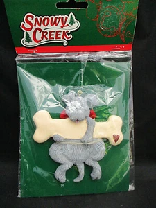 New Kurt Adler Snowy Creek Christmas Ornament Gray Dog & Bone Red Ribbon 4"  - Bild 1 von 3