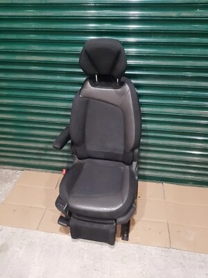 2014 Citroen C4 Grand Picasso mk2 Front Seat Half Leather Passenger Side Left - Image 1 of 4