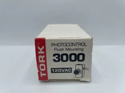 Tork 3000 Photocontrol, Flush, 120Vac - Image 1 of 2