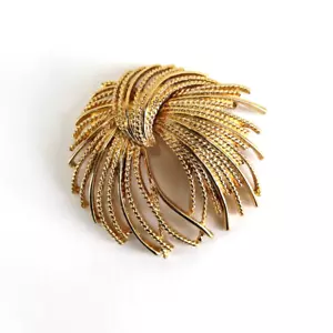 Broche Pin Solapa Monet Cordelia Tono Dorado Spray Starburst Vintage Firmado - Imagen 1 de 2