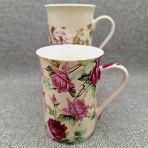 Zwei florale Keramiktassen - Blumen Rosen - rosa lila  - Bild 1 von 5