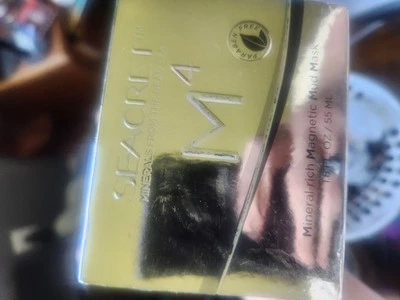 Máscara facial magnética rica em minerais Seacret Mud Mask M4 Dead Sea 1,8 fl.Oz. - Imagem 1 de 2