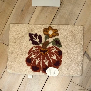 Threshold NWT 100 % Cotton Fall Harvest Bath Rug Pumpkin 17x24 - Picture 1 of 6