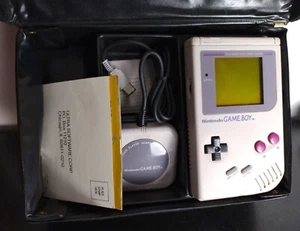 1989 Nintendo Game Boy DMG-01 & 4 Spieler Adapter, Hülle, Vintage Gaming System - Bild 1 von 8