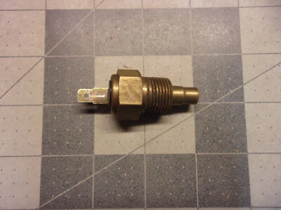 Niehoff DR-137P Temperature Switch - Image 1 of 4