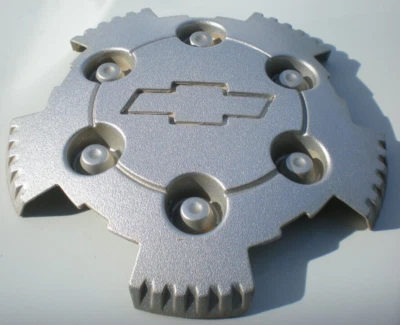 2004 - 2008 Chevrolet Colorado Painted Silver OEM Center Cap P/N 9593994 - Изображение 1 из 4