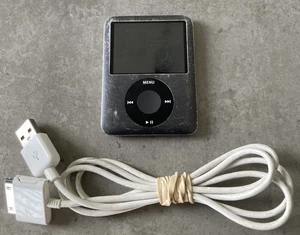 Apple iPod Nano 3rd Gen 8GB - Black. Working. Spares Or Repair. Read Description - Picture 1 of 4