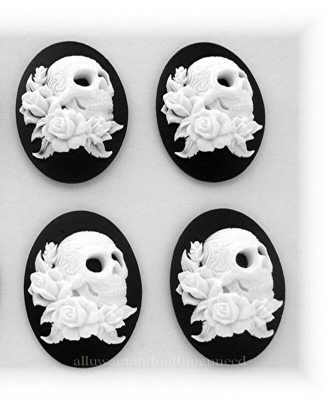 4 готик-панк зомби белый череп с розами и татуировками на черный 40 мм x 30 мм камеи - Изображение 1 из 2