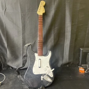 Rock Band Fender Stratocaster Nintendo Wii Harmonix NWGTS2 Guitar *No Dongle* - Picture 1 of 11