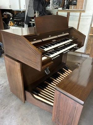 Midi Organ Console - Image 1 of 3