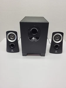 Logitech Z313 Lautsprechersystem mit Subwoofer Kabelfernbedienung funktioniert super - Bild 1 von 17
