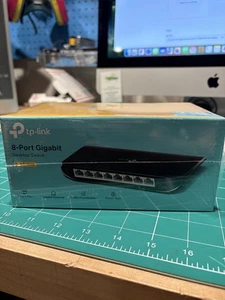 TP-Link 8-Port Gigabit Desktop Switch TL-SG1008D New Sealed In Box - Picture 1 of 5
