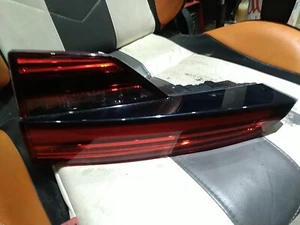 Rechtes Rücklicht AUDI A4 b9 AVANT 8W9945094 8W9.945.094 81510201 innen - Picture 1 of 2