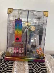 Rainbow High Deluxe Fashion Schrank Tragbar Klar Acryl Spielset NEU Lesen!!! - Bild 1 von 20