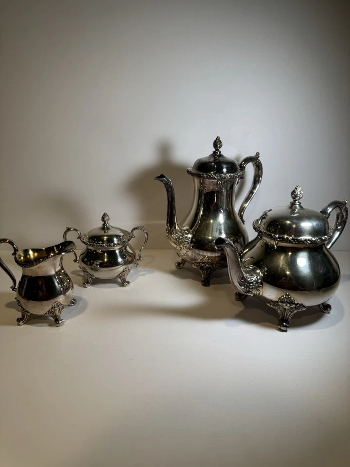 Conjunto de 4 peças de chá e café antigo Wilcox Int'l Silver Co. 'Du Barry Floral' 7601-7604 - Imagem 1 de 4