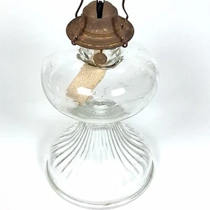 Vintage Eagle Glass Oil Lamp Embossed Design USA 9" Tall x 6" Wide - Picture 1 of 13