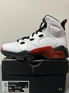 Jordan 6-17-23 GS Blanco/Gimnasio Rojo/Negro Talla 4Y 428818-100 Oferta Niños Top Zapatos - Imagen 1 de 5