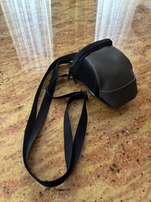 Minolta DIMAGE S414 4.0 MP 4x Zoom Digital Camera + Bag - Image 1 of 4