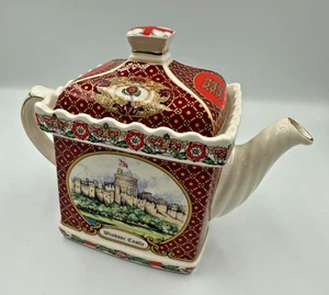 Sadler Windsor Castle Teapot Made in England Vintage Ceramic Royal Collectible - Picture 1 of 10