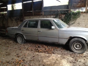 Mercedes 450SEL - Spares or repairs - Picture 1 of 4