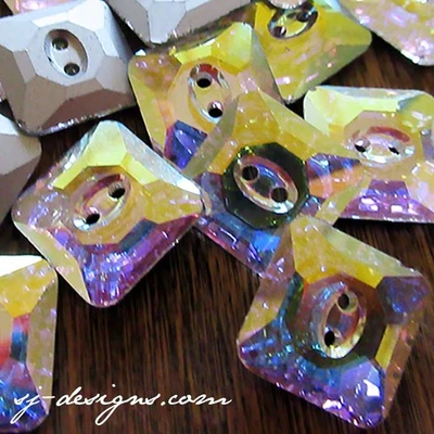 VINTAGE Swarovski® Crystal Square Buttons 14mm -LOT of 21 Pieces Clear Foiled - Image 1 of 3