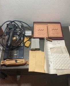 Vintage Franklin Embosser 6228with Dura Cast Type Letter Set And Foil - Picture 1 of 11