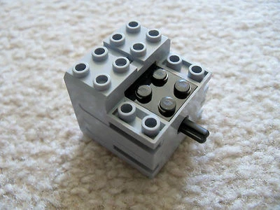 LEGO - Technic - Light Bluish Gray Electric, Motor 9V - Tested/Works - Image 1 of 2