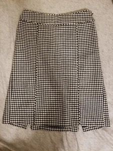 BANANA REPUBLIC Skirt Wool Blend A-Line Black White Houndstooth Size 0 Petite - Picture 1 of 6