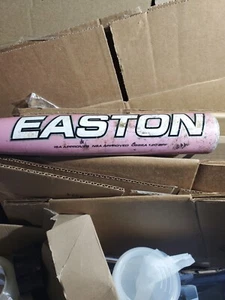 Easton  SK35 - Softball Bat 30" 19 oz 2 1/4 Dia used Dirty - Picture 1 of 5