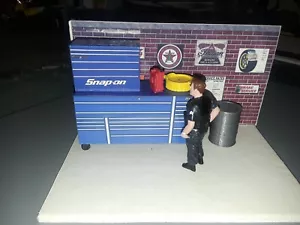1:24 & 1:25 Scale Tool Boxes Oil Drain Pan Gas Can 55 Drum For Garage Diorama - Picture 1 of 3