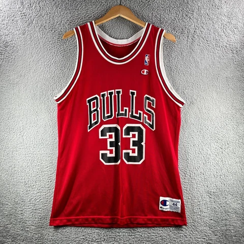 VTG Chicago Bulls Jersey Mens 44 Red Black Scottie Pippen Champion Made In USA Cover