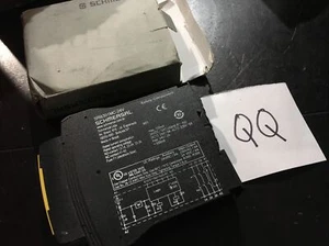 Módulo de relé de seguridad Schmersal 13625403 - Imagen 1 de 2