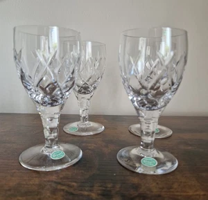 Vintage Stuart Crystal Port Wine In The Carlingfort Pattern Glasses Set Of 4 - Picture 1 of 7