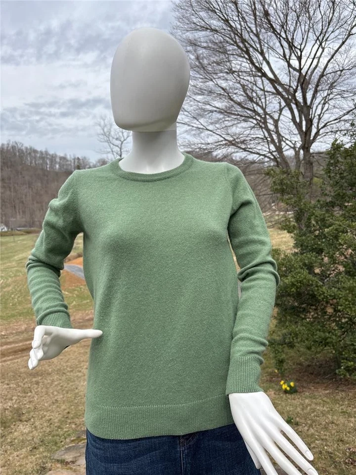 Suéter para mujer Saks Fifth Avenue cachemir verde salvia cuello redondo talla X pequeño Foto 1 de 4