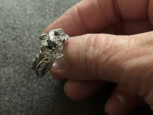 Sterling Silber 925 Ring mit echtem schwarzen Diamanten und Diamanten an der Seite, Gr. 8 - Bild 1 von 18