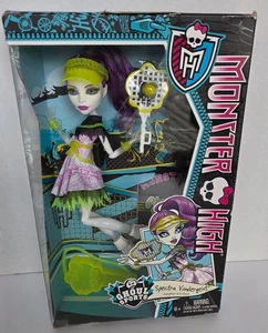 2013 Mattel Monster High Ghoul Sports Spectra Vondergeist Brandneu in Verpackung Modell BJR13 - Bild 1 von 6