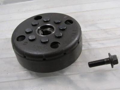 Rotor magnético volante motor Honda 84 85 VF700 S Sabre 700 V45 OEM con perno Foto 1 de 4